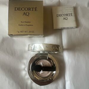Decorte AQ Eyeshadow 01